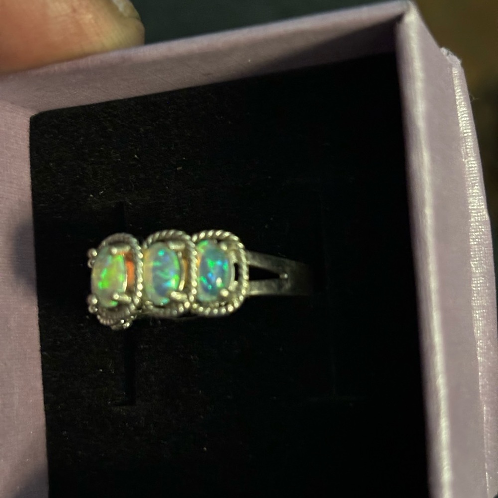 Natural opal waterfall ring - Picture 5 of 5